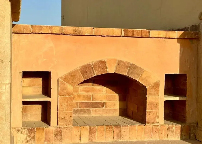 Apartment Luxury 5br With Sea View & Garden In Einbay