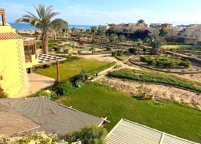 Luxury 5br With Sea View & Garden In Einbay