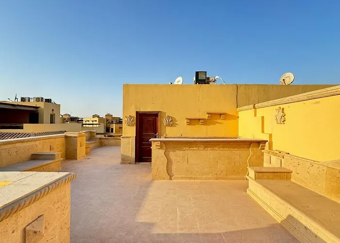 Apartment Luxury 5br With Sea View & Garden In Einbay *